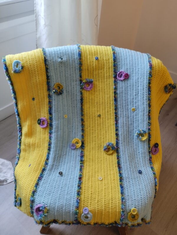 couverture de laine jaune et bleue "Bérékia"