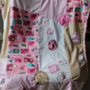 Couverture "Pivoine" côté Patchwork très design